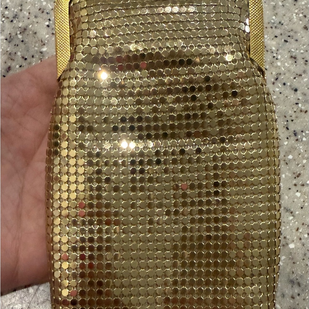 Gold Metal Mesh cigarette case with lighter pocket. Never used. - Picture 5 of 8